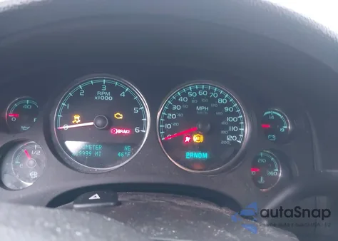 2013 GMC Yukon Xl 1500 Denali z USA, uszkodzony, nr VIN 1GKS2MEF7DR368916